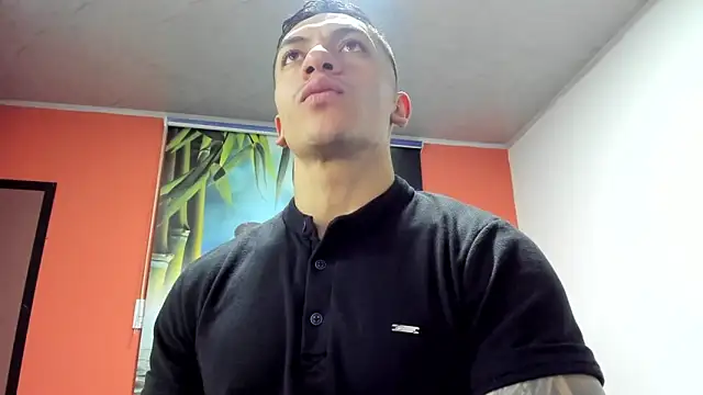 Snapshot of aquiles_51 chatting on December 3, 12:14 pm aquiles 51 online show from December 3, 12:14 pm