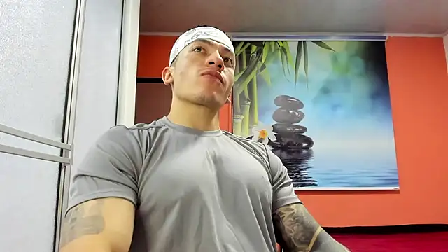 aquiles 51 online show from February 12, 2:01 pm