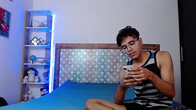 MATEO SWEET online show from March 16, 9:05 pm