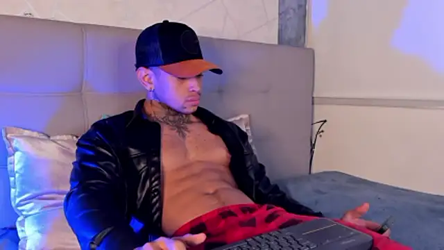 Stiven collins online show from February 1, 3:21 pm