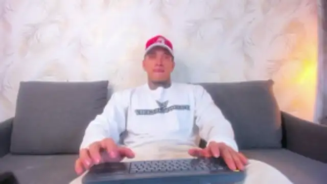 Stiven collins online show from February 5, 9:30 pm