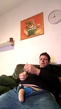 Knuffelstaaf123 online show from November 2, 11:56 am