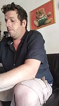 Knuffelstaaf123 online show from July 19, 3:27 pm