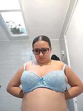 Snapshot of Cute_Penelope chatting on July 28, 3:21 pm Cute Penelope online show from July 28, 3:21 pm