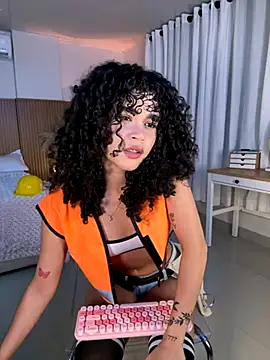 Lianh Benett online show from November 16, 6:52 am