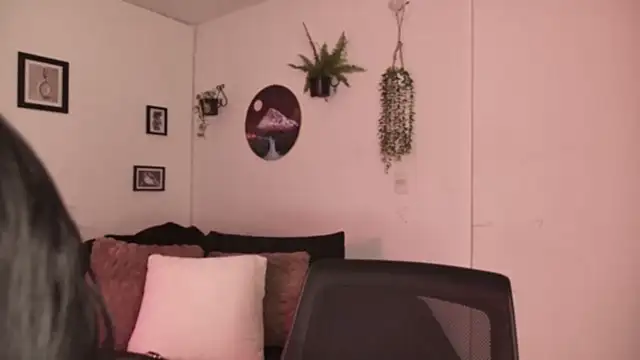 MegganCarter online show from February 11, 12:15 am