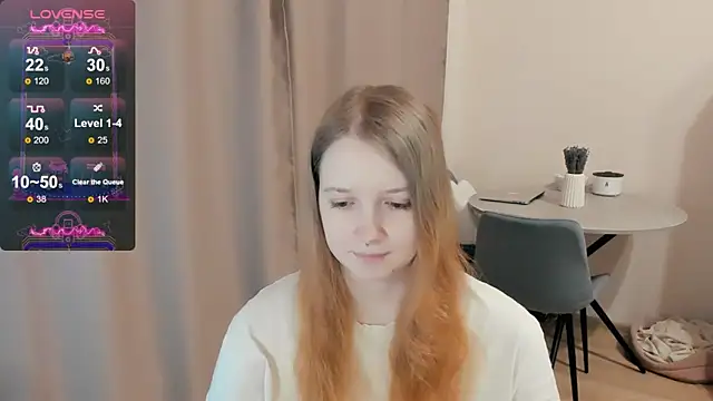 Snapshot of Alyaley chatting on February 5, 12:42 am Alyaley online show from February 5, 12:42 am