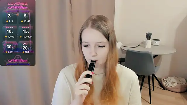 Snapshot of Alyaley chatting on February 11, 10:59 am Alyaley online show from February 11, 10:59 am