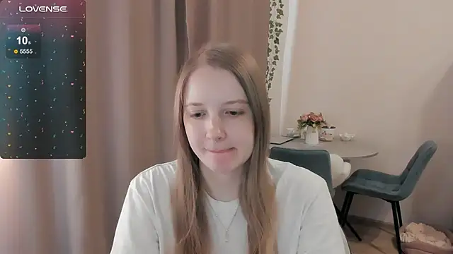 Snapshot of Alyaley chatting on June 11, 7:50 am Alyaley online show from June 11, 7:50 am