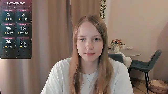 Snapshot of Alyaley chatting on June 14, 10:50 am Alyaley online show from June 14, 10:50 am