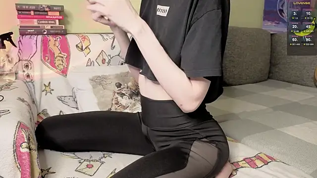 Snapshot of Sussie_Salmon chatting on June 5, 9:31 pm Sussie Salmon online show from June 5, 9:31 pm
