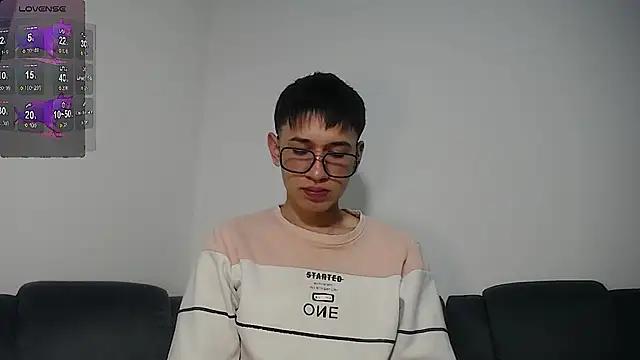 Mr daren  online show from March 6, 5:54 pm