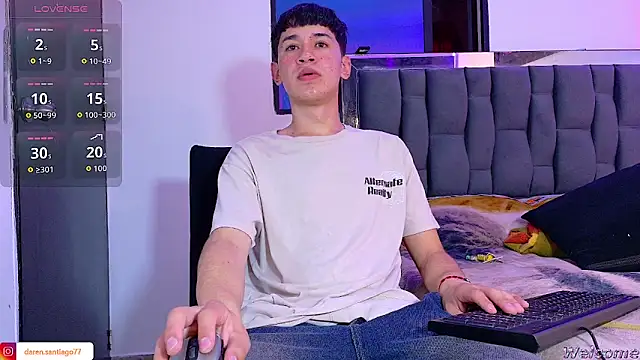 Snapshot of Mr_daren_ chatting on June 6, 7:07 pm Mr daren online show from June 6, 7:07 pm
