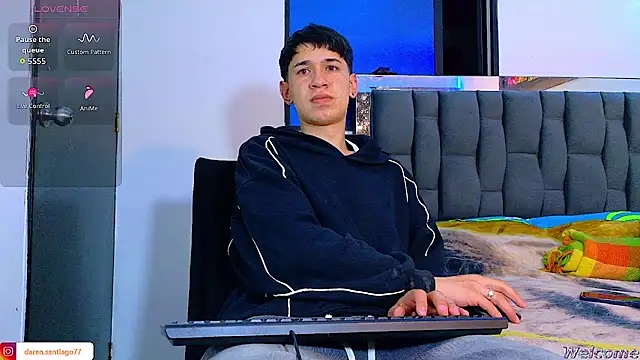 Snapshot of Mr_daren_ chatting on July 25, 2:09 am Mr daren online show from July 25, 2:09 am