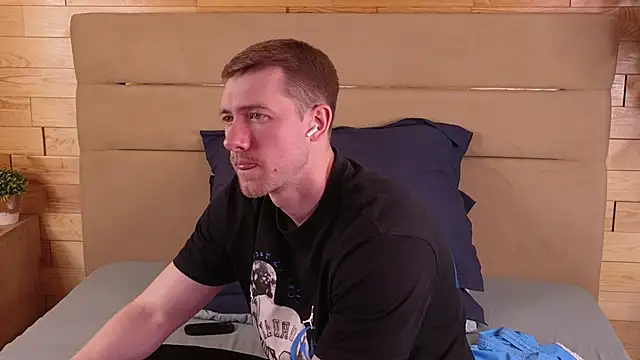 Snapshot of EthanPinkman chatting on May 7, 5:13 am EthanPinkman online show from May 7, 5:13 am