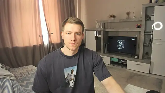 Snapshot of EthanPinkman chatting on May 15, 5:47 am EthanPinkman online show from May 15, 5:47 am