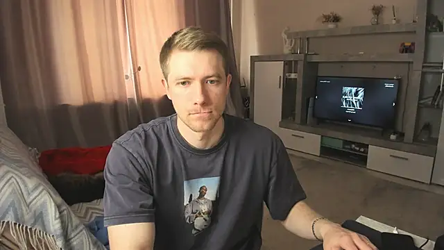 Snapshot of EthanPinkman chatting on May 16, 6:54 am EthanPinkman online show from May 16, 6:54 am