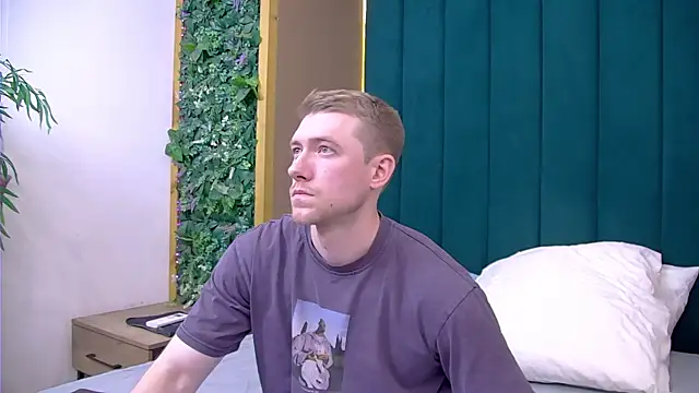 Snapshot of EthanPinkman chatting on May 22, 5:47 am EthanPinkman online show from May 22, 5:47 am