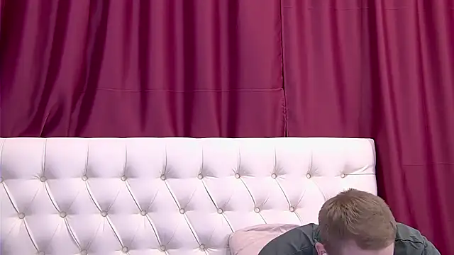 Snapshot of EthanPinkman chatting on June 4, 5:13 am EthanPinkman online show from June 4, 5:13 am