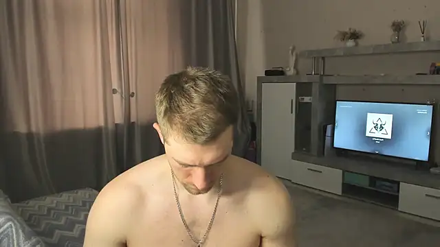Snapshot of EthanPinkman chatting on June 18, 7:19 am EthanPinkman online show from June 18, 7:19 am