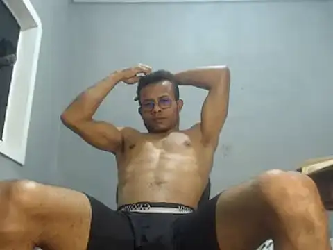 grandominantex1 online show from December 31, 6:27 am