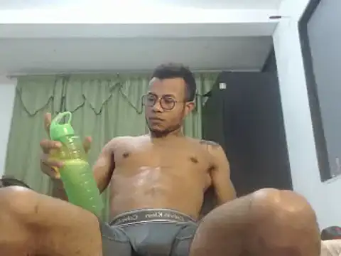 grandominantex1 online show from February 16, 2:09 am