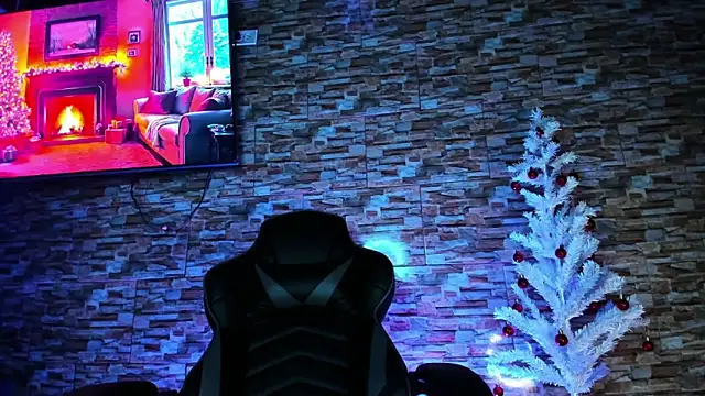 Snapshot of Seth_Owner chatting on December 21, 1:21 pm Seth Owner online show from December 21, 1:21 pm