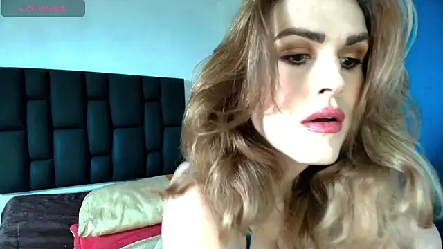 Aurora doll23 online show from April 28, 7:52 pm