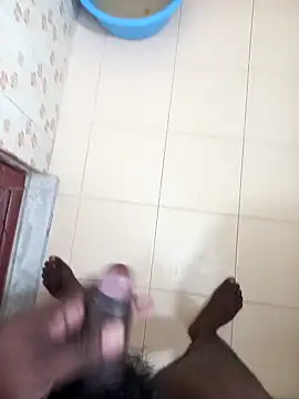 Snapshot of kaluwakolla chatting on December 12, 1:17 pm kaluwakolla online show from December 12, 1:17 pm