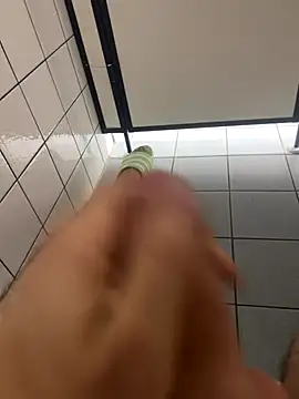 Drummer112 online show from November 10, 2:49 pm