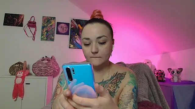 PinkHurricaneOfficial online show from November 16, 8:14 pm