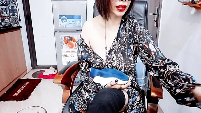 Miu-Le online show from February 4, 7:31 pm