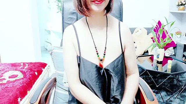 Snapshot of Miu-Le chatting on June 16, 8:06 am Miu-Le online show from June 16, 8:06 am