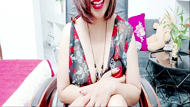 Snapshot of Miu-Le chatting on July 15, 7:24 am Miu-Le online show from July 15, 7:24 am