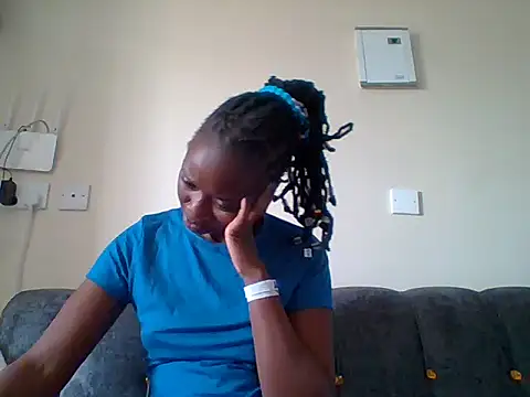 Snapshot of sexy_darleen23 chatting on February 11, 9:31 am sexy darleen23 online show from February 11, 9:31 am