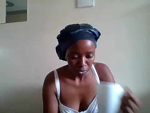 Snapshot of sexy_darleen23 chatting on March 21, 9:12 am sexy darleen23 online show from March 21, 9:12 am