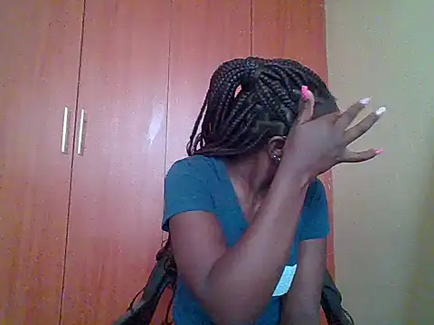 Snapshot of sexy_darleen23 chatting on August 5, 7:33 am sexy darleen23 online show from August 5, 7:33 am