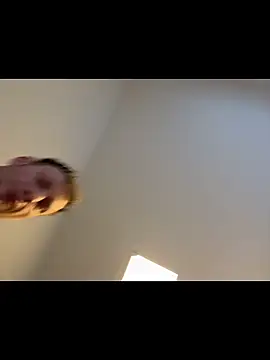 Snapshot of sLav369 chatting on February 6, 3:48 pm sLav369 online show from February 6, 3:48 pm