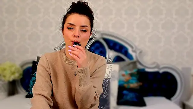 Snapshot of LilithDaughter chatting on October 1, 4:40 am LilithDaughter online show from October 1, 4:40 am