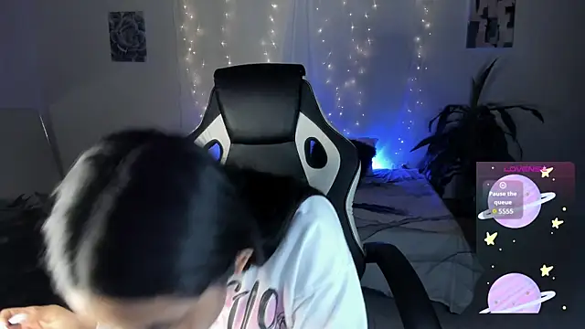 Snapshot of Riana_Kean chatting on October 23, 2:11 am Riana Kean online show from October 23, 2:11 am