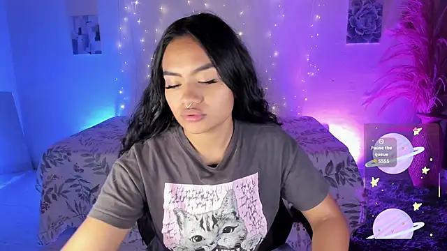 Snapshot of Riana_Kean chatting on December 1, 1:54 am Riana Kean online show from December 1, 1:54 am