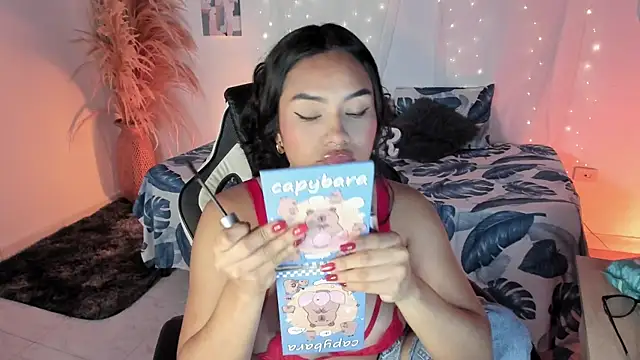 Riana Kean online show from February 28, 6:42 pm