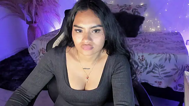 Riana Kean online show from April 23, 2:57 am