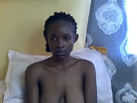 Snapshot of petite_clara24 chatting on November 21, 2:38 pm petite clara24 online show from November 21, 2:38 pm