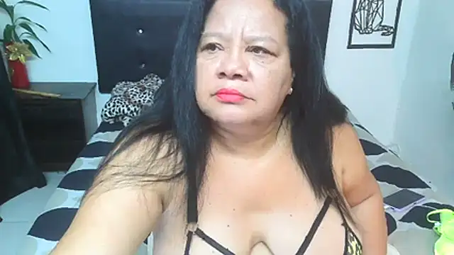 Shanttal0272 online show from November 16, 1:28 pm