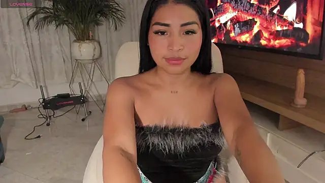 Pocahontascute 33 online show from January 26, 2:45 am