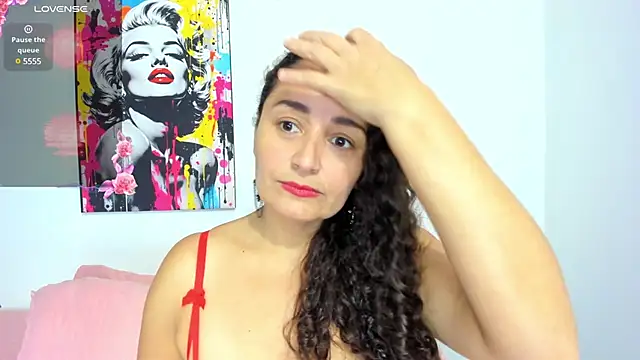  luna  sweet  online show from March 18, 6:48 pm