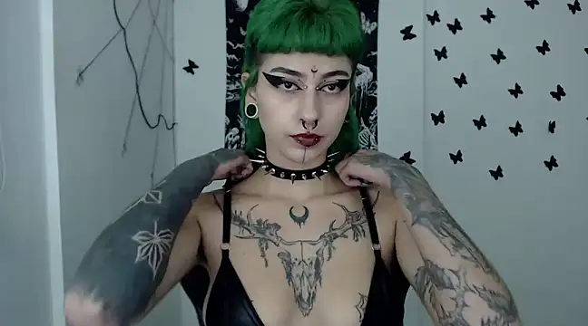 n0sferatus   online show from December 25, 4:22 am