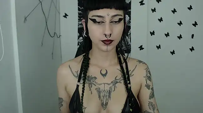 n0sferatus   online show from March 13, 3:11 am