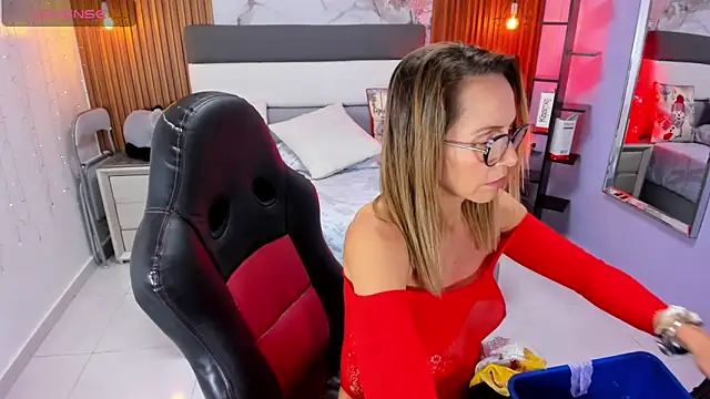 CATIAJONES online show from November 19, 6:41 pm